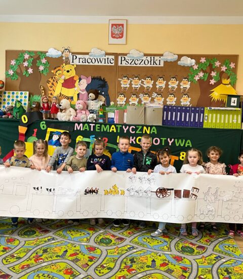 grupowe zdjęcie dzieci