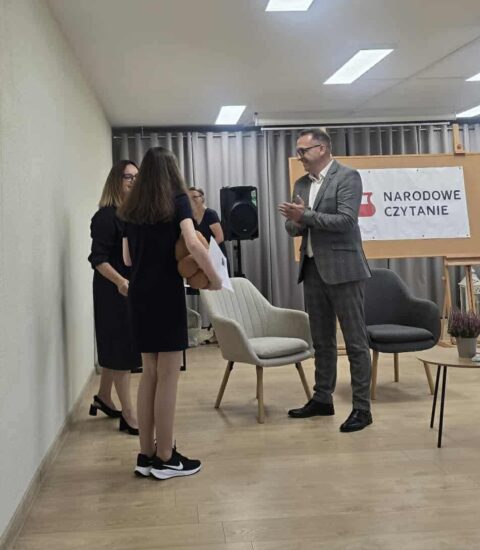 wręczenie nagród w konkursie na fraszkę