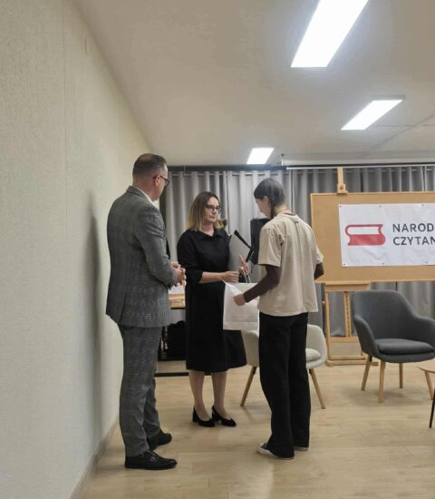 wręczenie nagród w konkursie na fraszkę